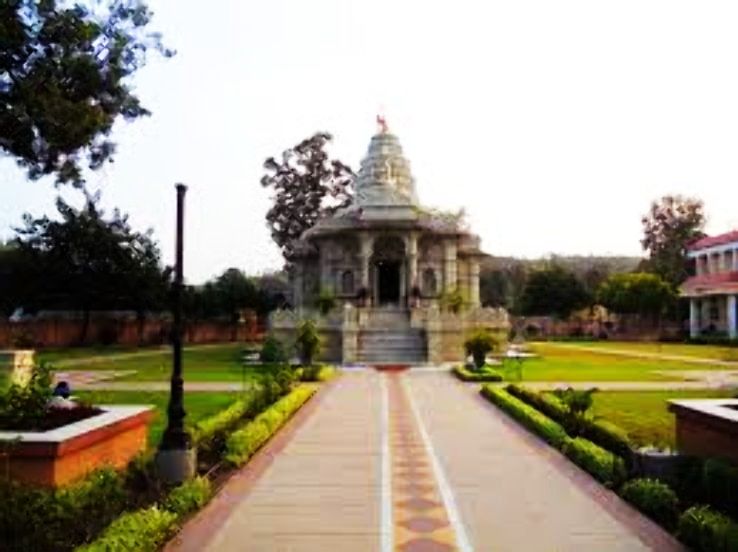 4. Gajanan Maharaj Temple